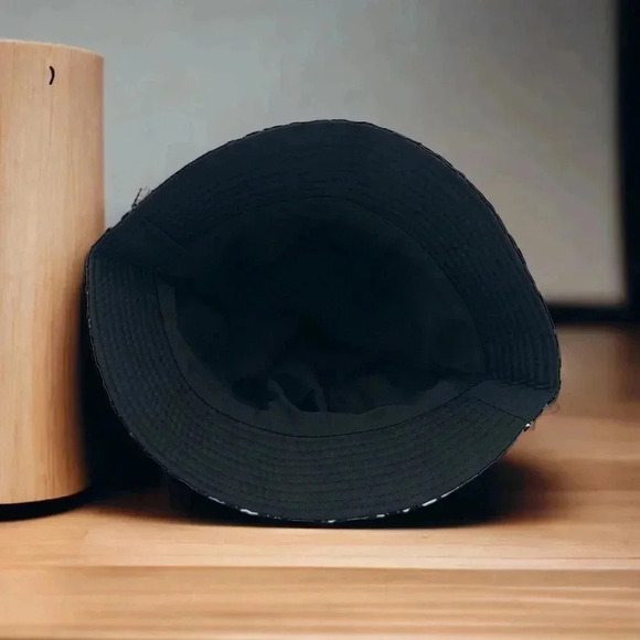 Boutique Black and White Checked Fully Reversible Bucket Hat Trendy OSFM - Picture 5 of 6